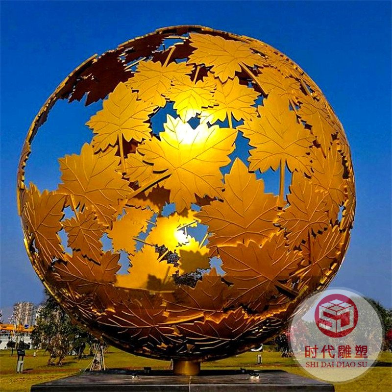 戶外校園不銹鋼雕塑定制發(fā)光月亮圓環(huán)鏤空球浪花園林景觀落地擺件