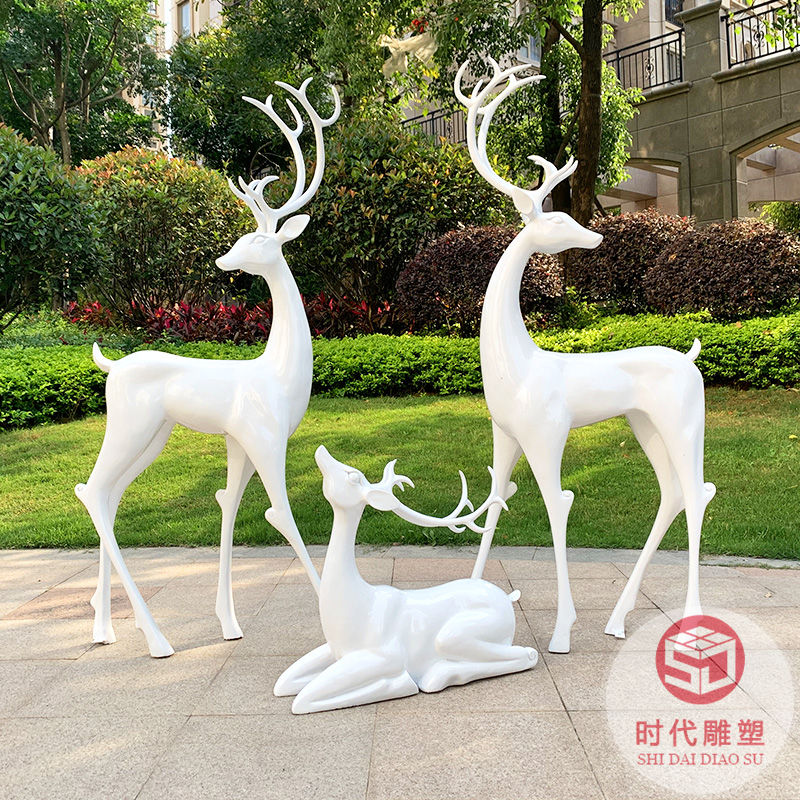 大型卡通人物玻璃鋼泡沫雕塑定制網(wǎng)紅公仔景觀道具商場美陳擺件